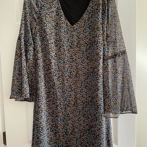 Cabi shift dress with bell sleeve